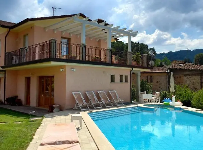 Villa Ester Camaiore