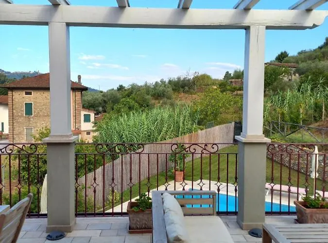 Villa Ester Camaiore