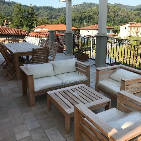 Ester Villa Camaiore
